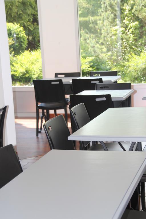 Tourhotel Bethune Bagian luar foto